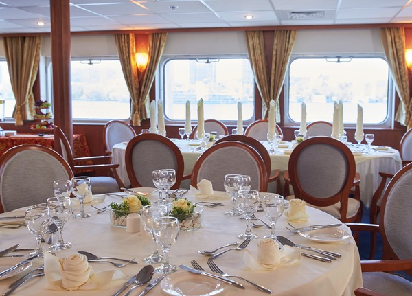 APT MS Rossia Restaurant 0.jpg